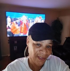 Meet your Posher, Valarie